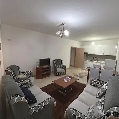 Апартаменты City Apartment *