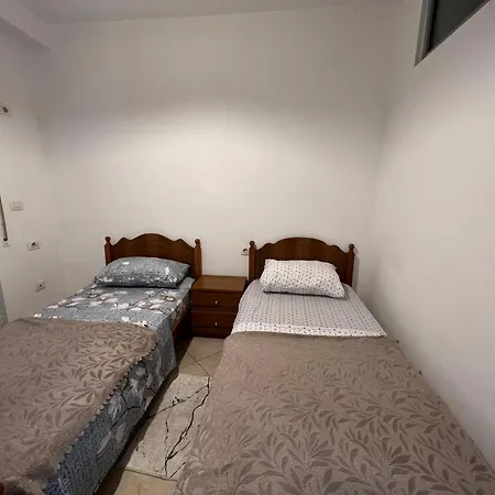 דירה City Apartment *